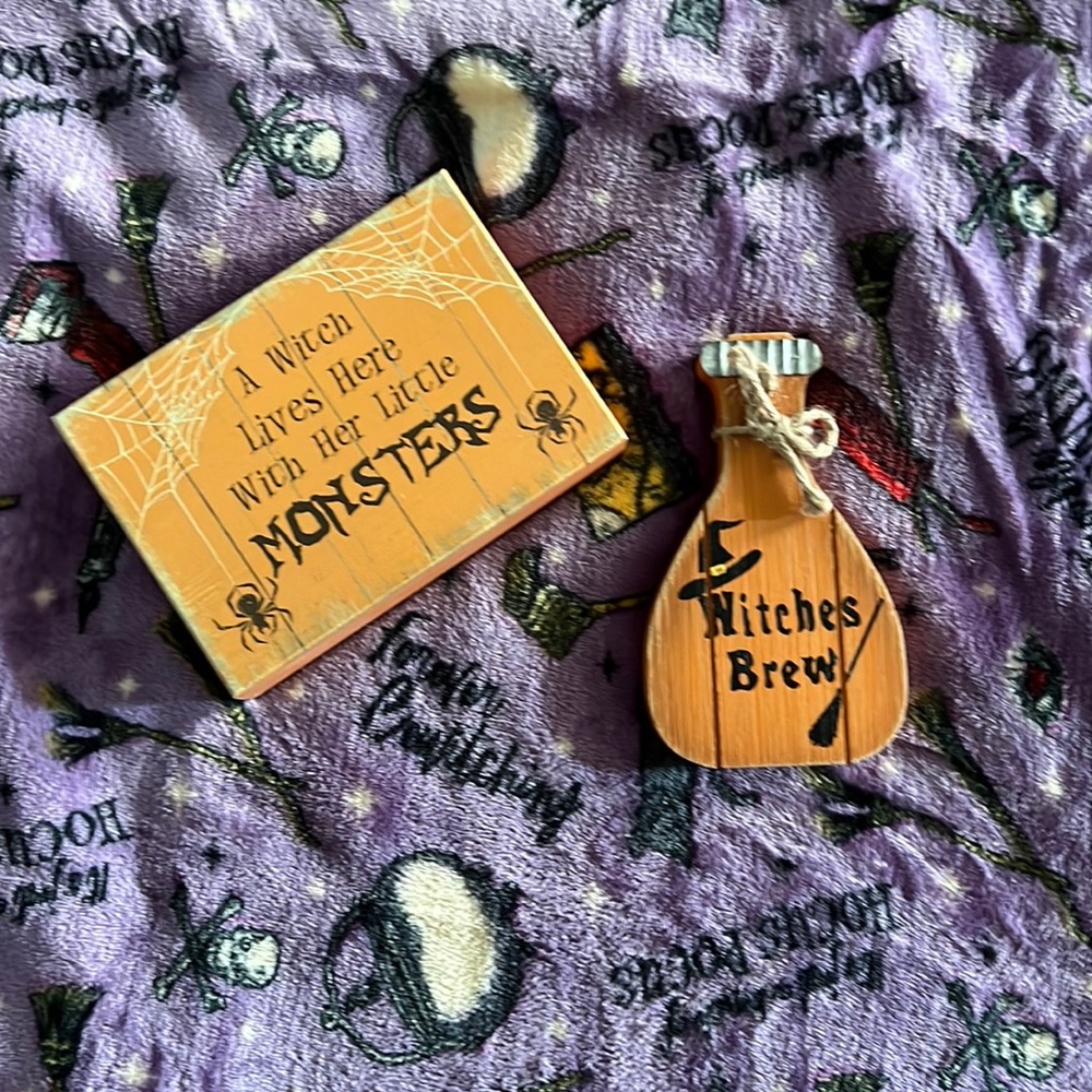 Halloween Witch Wood Decor